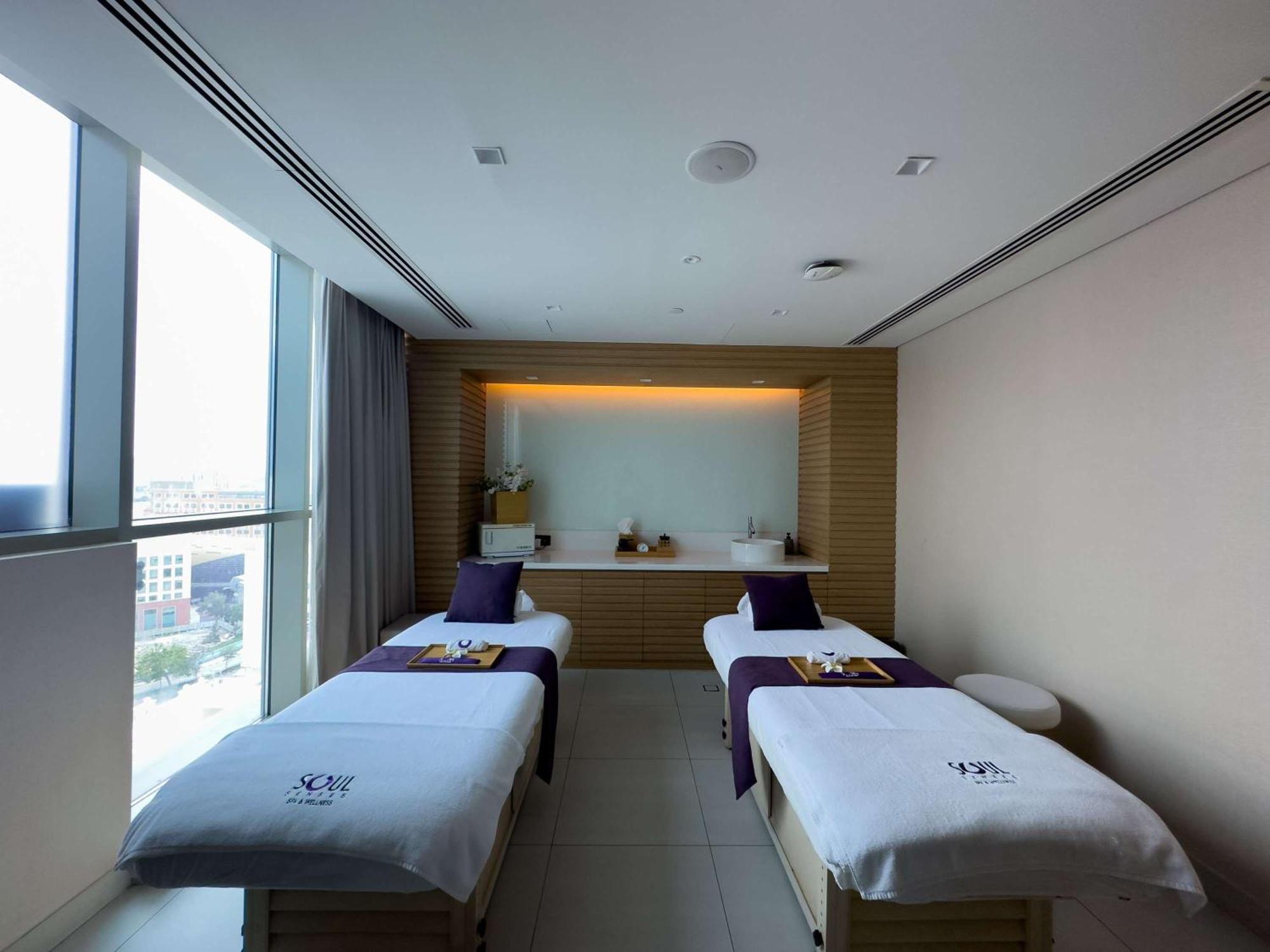 Novotel Bur Dubai - Healthcare City Buitenkant foto